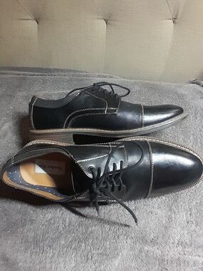 Classic Black Cap-Toe Derby Lace-Up Dress Shoes
